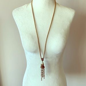 ANN TAYLOR Long bronze and pearl necklace
